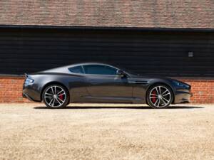 Image 2/50 of Aston Martin DBS (2012)