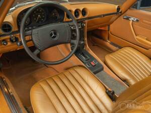 Image 12/19 of Mercedes-Benz 450 SL (1976)