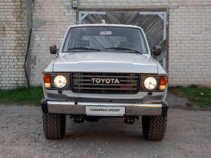 Image 31/100 of Toyota Land Cruiser HJ61 GX (1987)