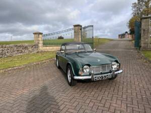 Image 4/45 de Triumph TR 4 (1964)