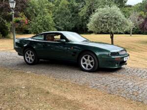 Image 4/30 of Aston Martin V8 Coupé (1996)