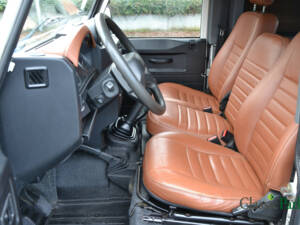 Image 19/50 of Land Rover Defender 90 (2008)