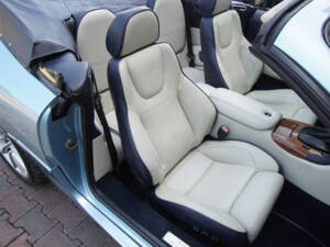 Afbeelding 33/50 van Aston Martin DB 7 Vantage Volante (2000)