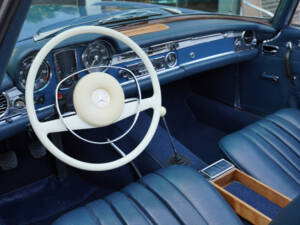 Imagen 3/50 de Mercedes-Benz 280 SL (1968)