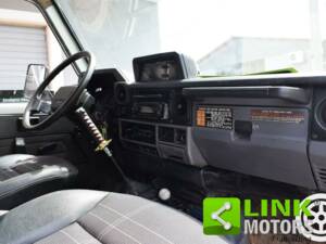 Imagen 8/10 de Toyota Land Cruiser Turbo LJ 70 (1987)