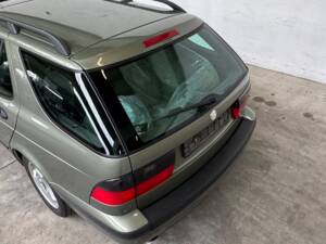 Image 81/103 of Saab 9-5 3.0t SportCombi (1999)