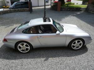 Afbeelding 5/20 van Porsche 911 Carrera (1996)