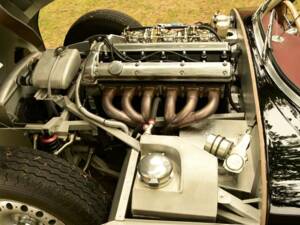 Image 29/50 of Jaguar XK-SS (1967)
