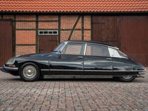 Image 14/56 of Citroën DS 20 Pallas (1971)