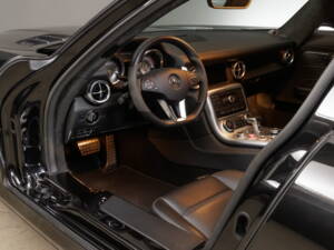 Bild 22/34 von Mercedes-Benz SLS AMG (2013)