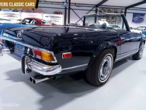 Image 6/12 de Mercedes-Benz 280 SL (1971)