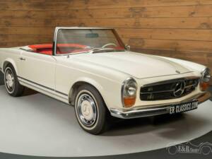 Image 4/19 de Mercedes-Benz 230 SL (1966)