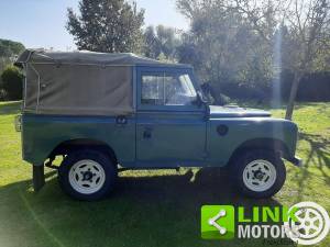 Image 8/10 of Land Rover 88 (1975)