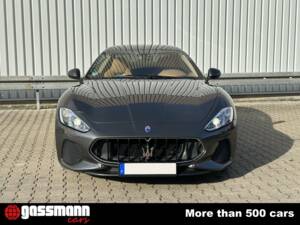 Image 2/15 de Maserati GranTurismo Sport (2018)