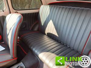 Image 9/10 of FIAT 500 L (1971)