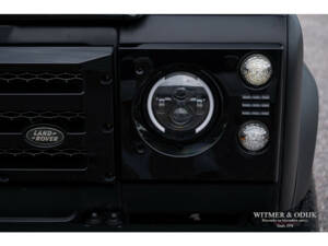 Immagine 21/30 di Land Rover Defender 90 (1997)