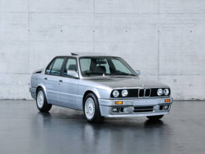 Image 4/22 of BMW 325i (1988)