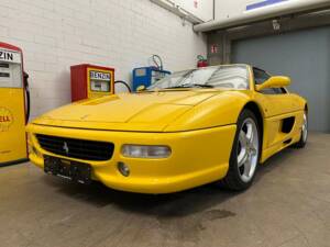 Image 2/18 of Ferrari F 355 Spider (1998)