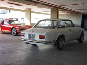 Image 5/22 of Alfa Romeo 1750 GT Veloce (1967)