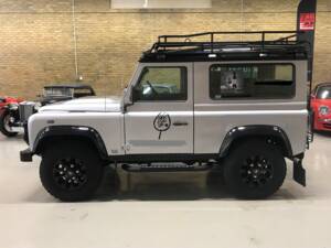 Bild 10/20 von Land Rover Defender 90 (1998)