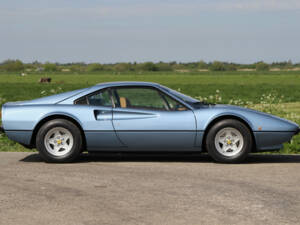 Image 34/50 of Ferrari 308 GTB (1976)