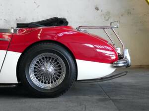 Image 15/29 of Austin-Healey 3000 Mk II (BJ7) (1963)