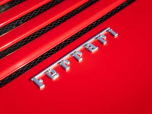 Image 45/50 of Ferrari 512 M (1996)