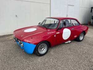 Afbeelding 2/21 van Alfa Romeo 1750 GT Veloce (1970)