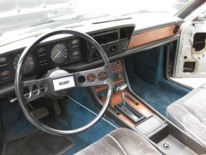 Image 5/18 of FIAT 130 Coupé (1971)