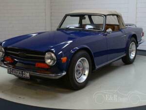 Image 6/19 of Triumph TR 6 (1974)