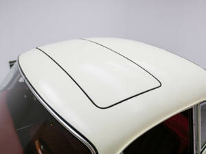 Image 17/23 of Porsche 356 C 1600 SC (1964)