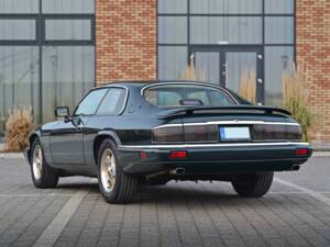 Image 22/55 of Jaguar XJS 6.0 (1994)