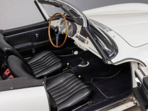 Image 33/45 of BMW 507 (1959)