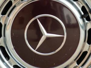 Image 14/50 of Mercedes-Benz 280 SE (1973)