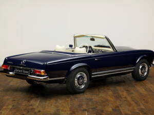 Image 5/21 of Mercedes-Benz 280 SL (1969)