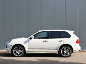 Bild 26/49 von Porsche Cayenne GTS (2009)