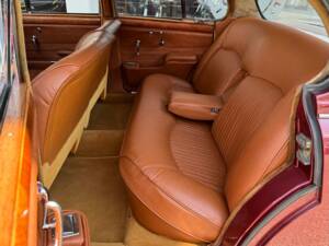 Image 15/25 de Jaguar S-Type 3.8 (1965)