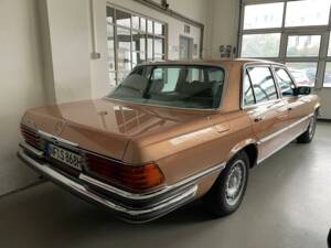 Image 5/26 of Mercedes-Benz 450 SEL (1974)