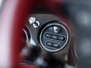 Immagine 17/45 di Bentley Azure (2007)