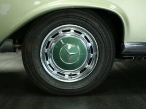 Image 30/30 of Mercedes-Benz 280 SE (1970)