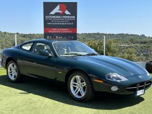 Image 25/25 de Jaguar XK8 4.2 (2004)