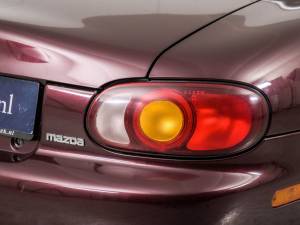 Afbeelding 31/50 van Mazda MX-5 1.6 (2000)