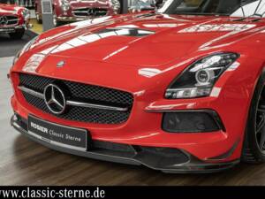 Immagine 10/15 di Mercedes-Benz SLS AMG Black Series (2014)