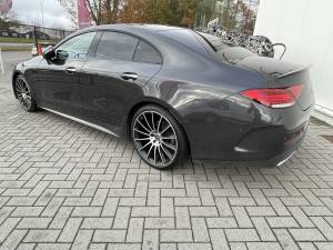 Image 4/38 of Mercedes-Benz CLS 300 d (2020)