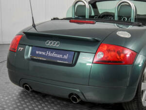 Bild 30/50 von Audi TT 1.8 T quattro (2000)