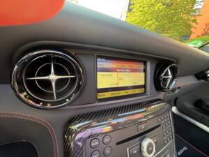 Image 26/40 of Mercedes-Benz SLS AMG GT Roadster (2013)