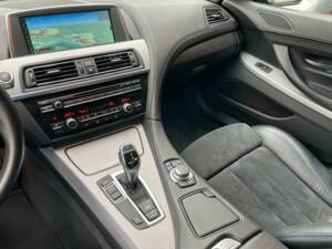 Image 16/19 of BMW 640d Gran Coupé (2012)