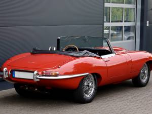 Immagine 14/22 di Jaguar E-Type 3.8 (1964)