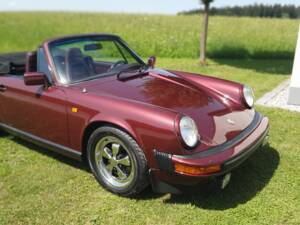 Image 21/31 of Porsche 911 SC 3.0 (1983)