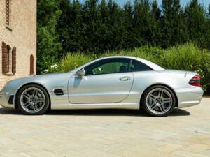 Image 5/50 of Mercedes-Benz SL 65 AMG (2005)